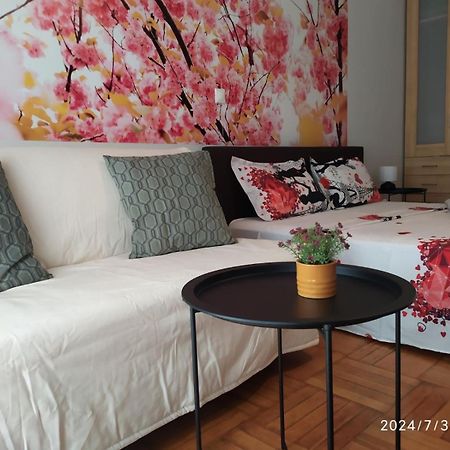 The Acropolis Metro Station Flat Apartment Athena Bagian luar foto