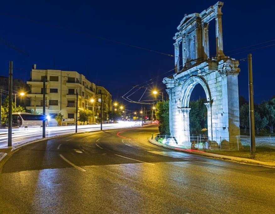 The Acropolis Metro Station Flat Apartment Athena Bagian luar foto